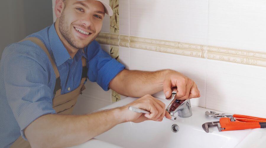 Professional clogged drains services in Tillar, AR